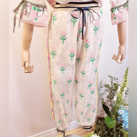 Set of Floral Embroidered Sheer Blouse and Jogger pant in Pink - Picture 4 of 8